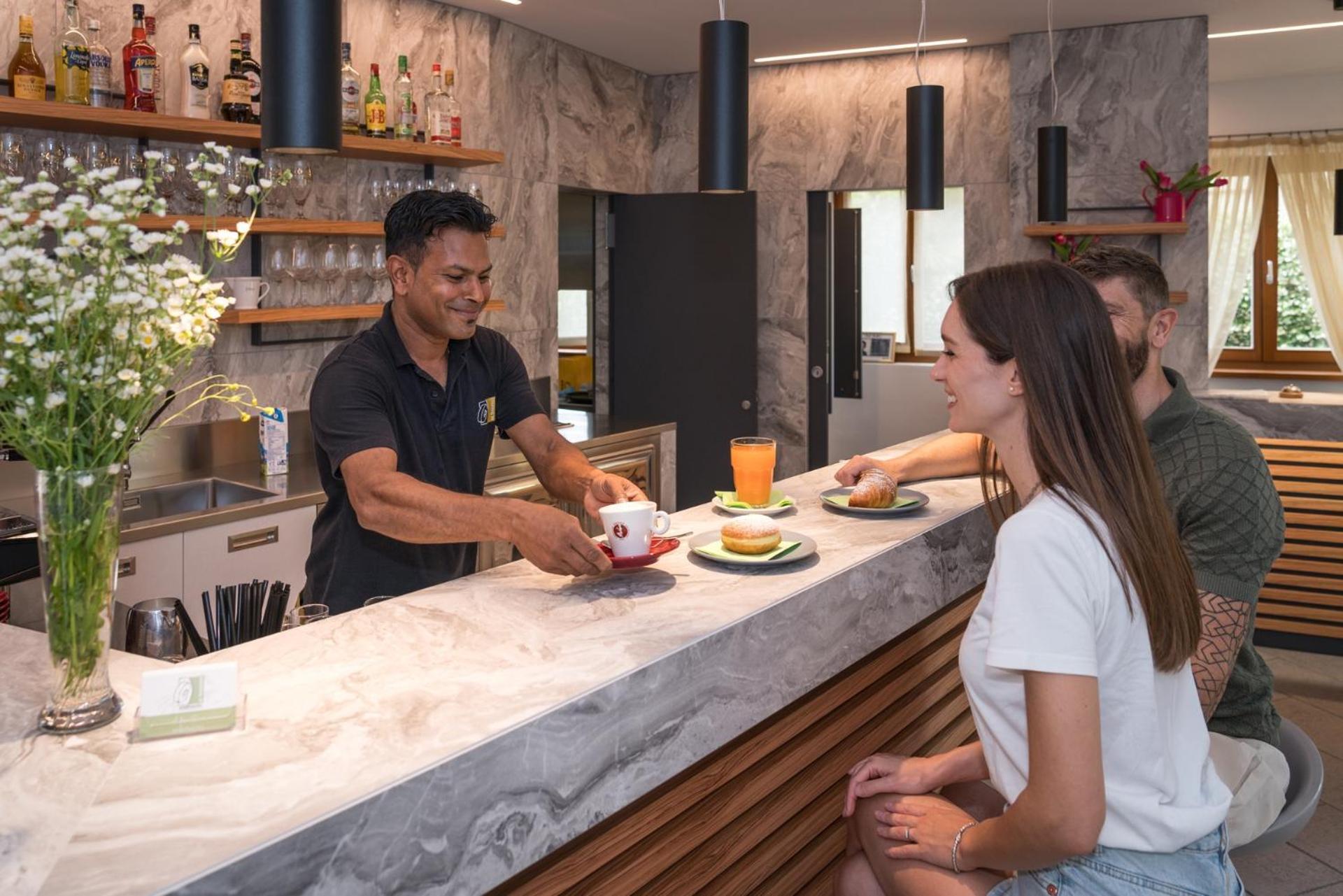 阿尔弗兰托伊奥加尼酒店 阿科 外观 照片